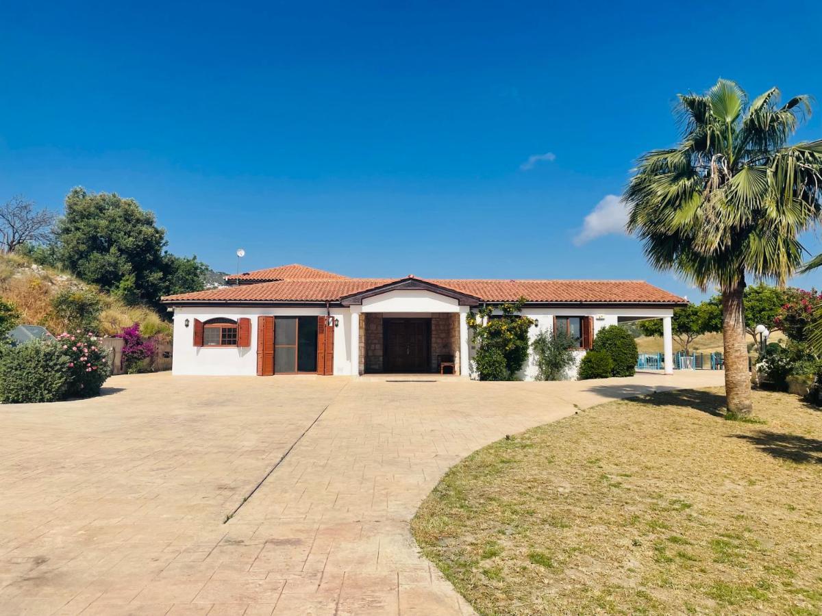 Beautiful Home Пафос Екстер'єр фото