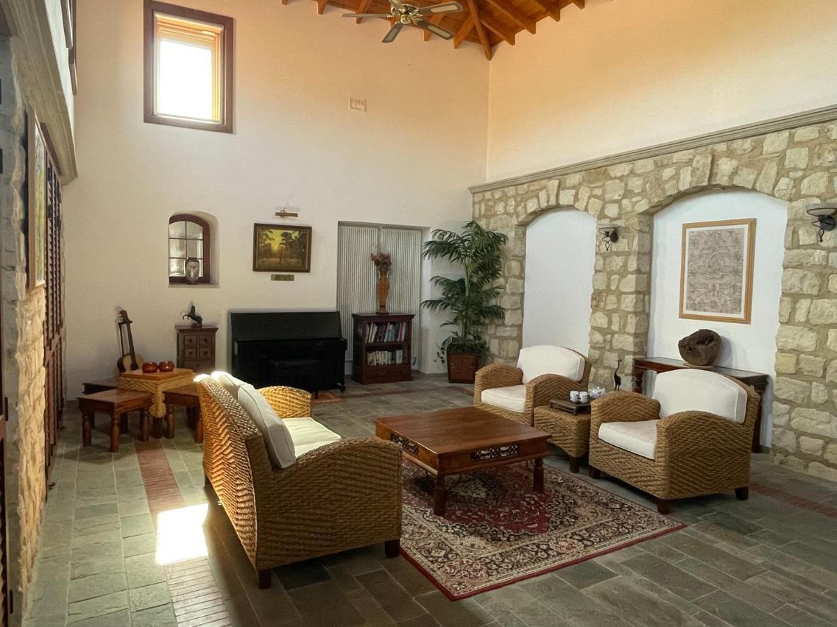Beautiful Home Пафос Екстер'єр фото