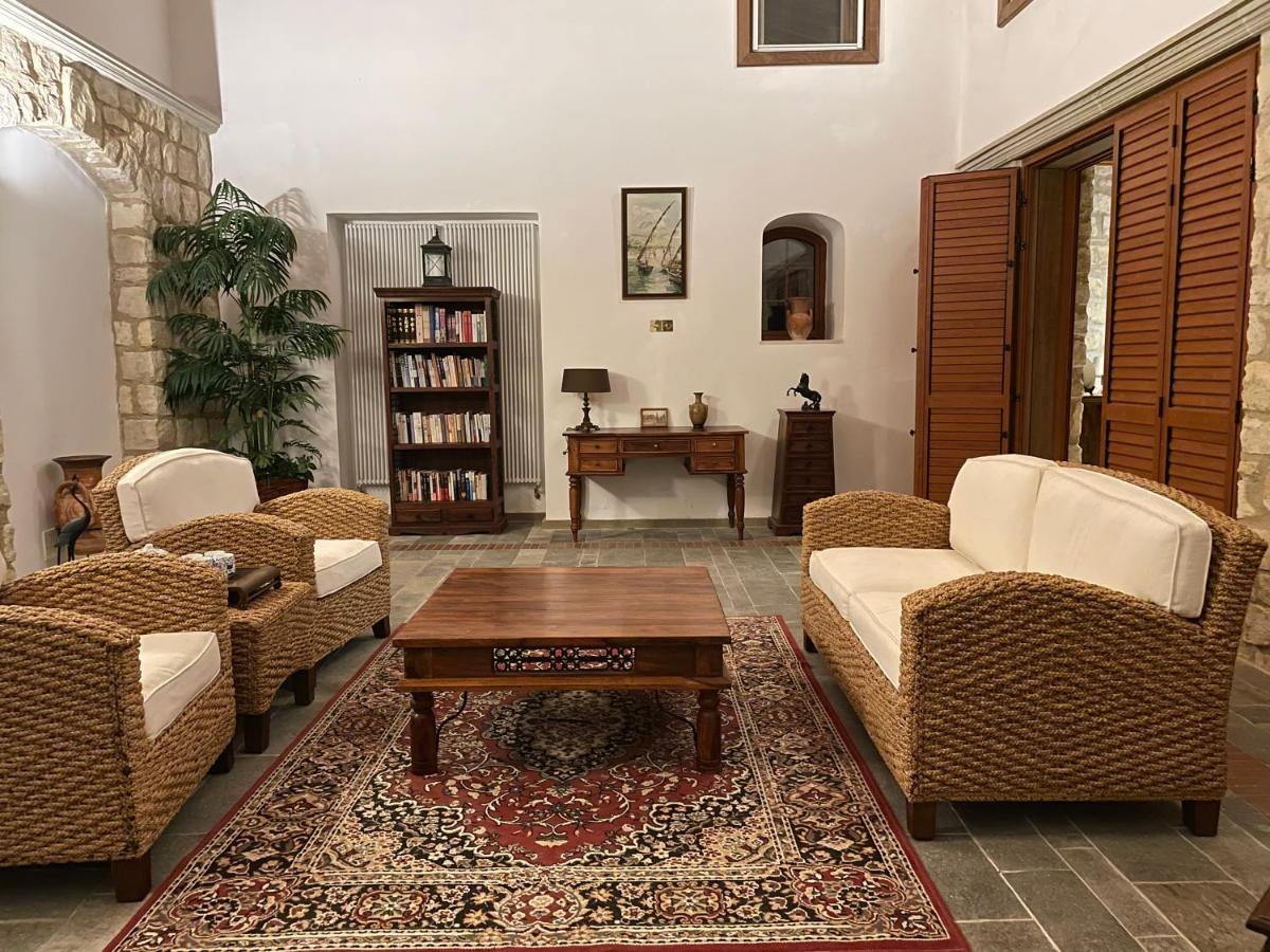 Beautiful Home Пафос Екстер'єр фото